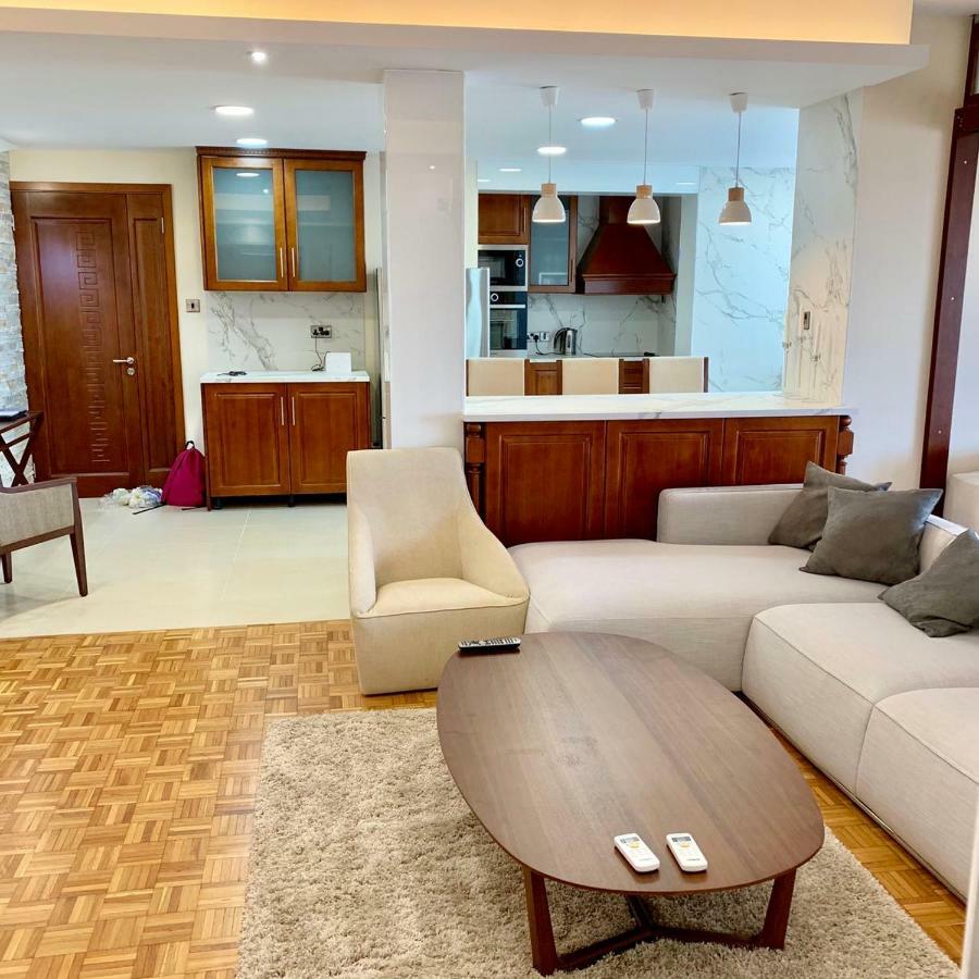 Modern 2 Bed Room Large Apartment Nicosia Exterior foto