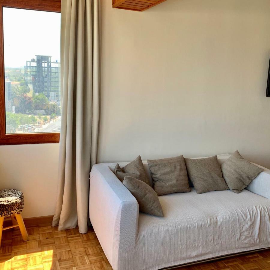 Modern 2 Bed Room Large Apartment Nicosia Exterior foto