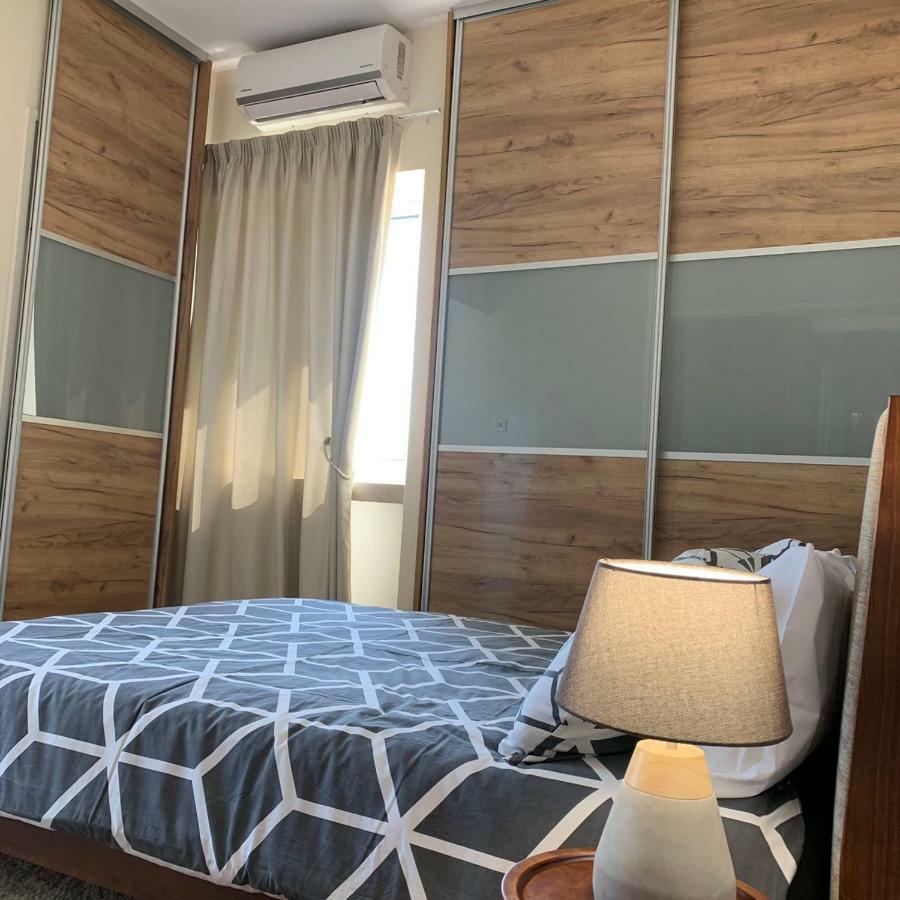 Modern 2 Bed Room Large Apartment Nicosia Exterior foto