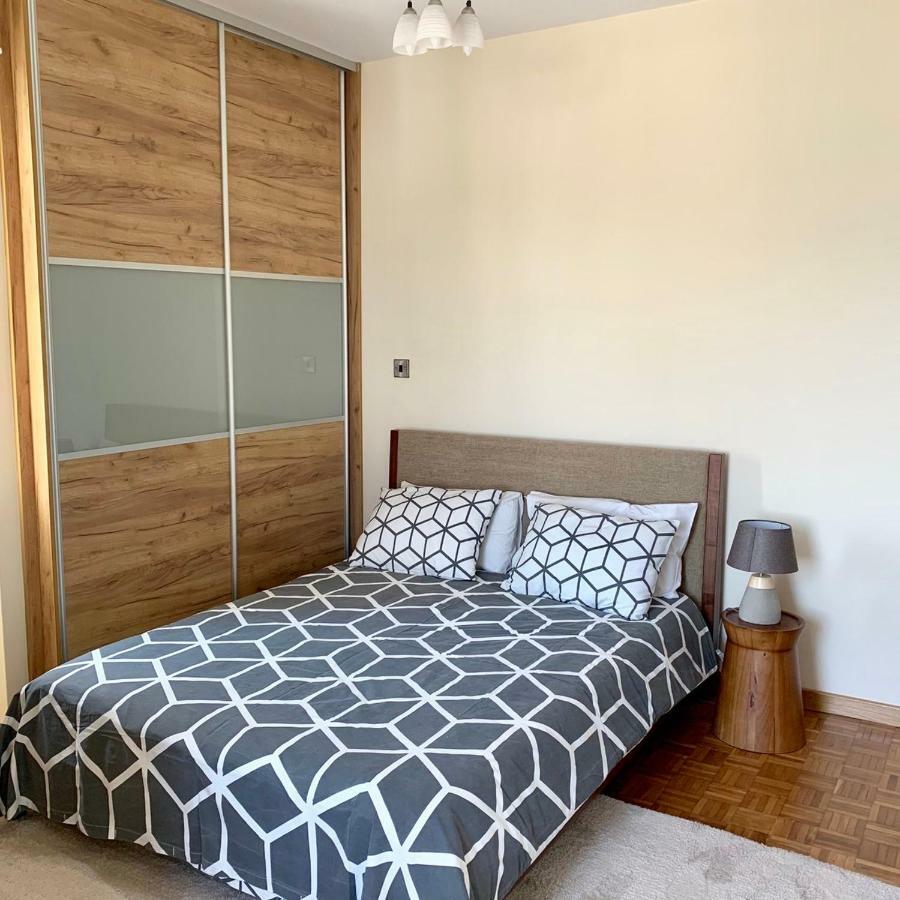 Modern 2 Bed Room Large Apartment Nicosia Exterior foto
